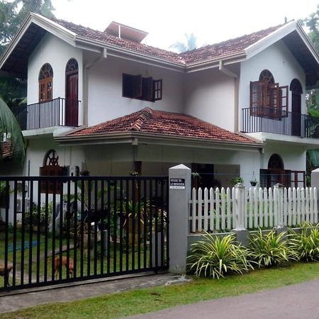Le Meridien Bnb For Foreign Travelers Negombo Esterno foto