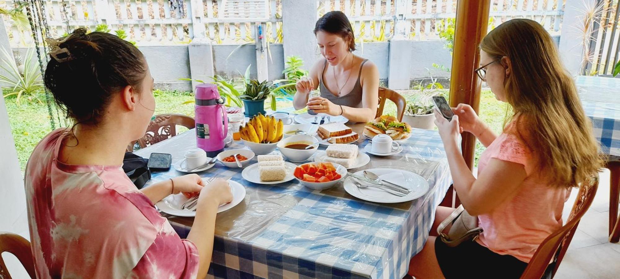 Le Meridien Bnb For Foreign Travelers Negombo Esterno foto